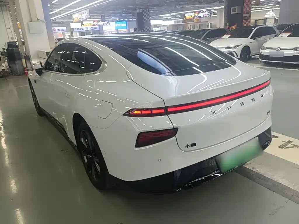 XPeng P7 — миниатюра 5