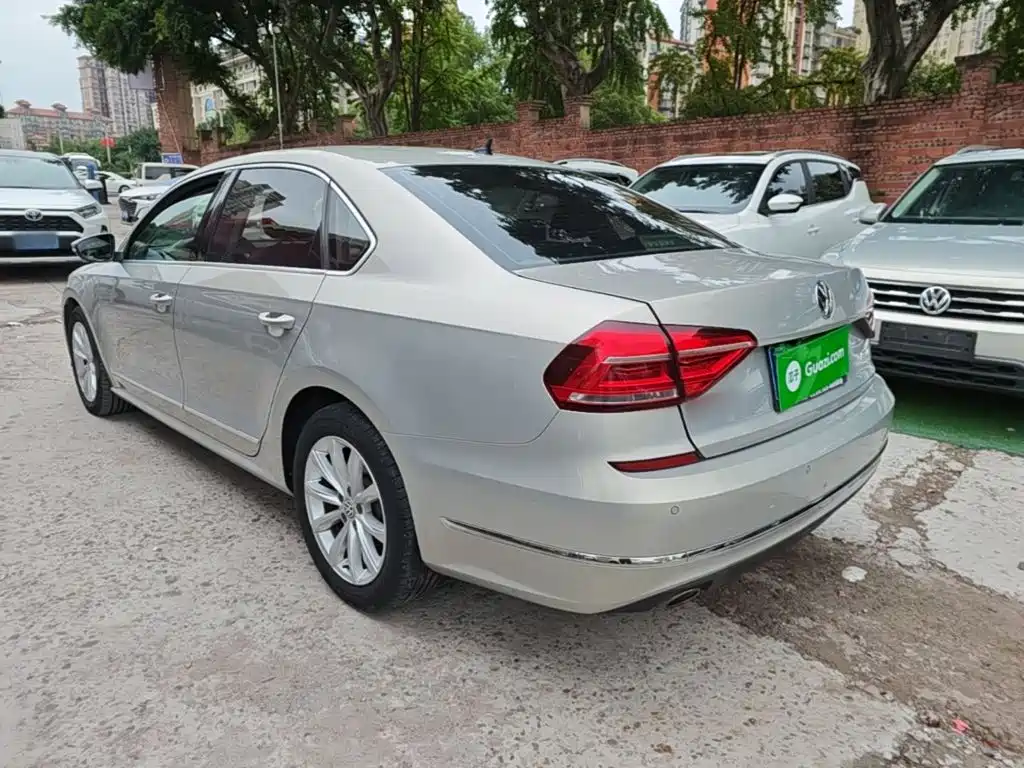 Volkswagen Passat — миниатюра 5