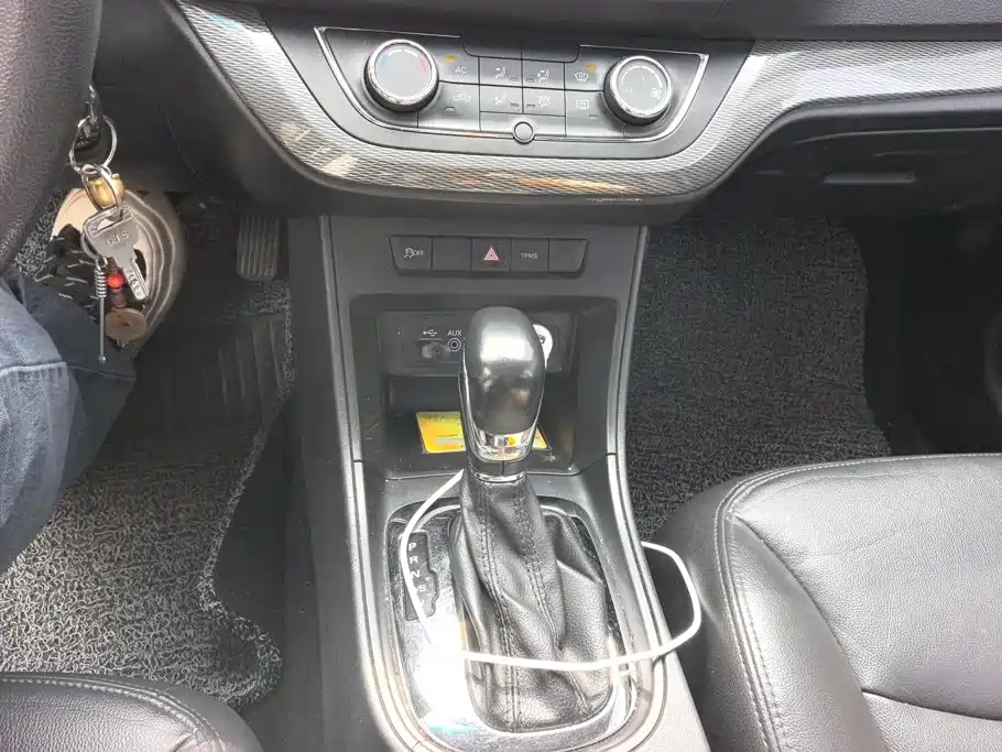 Roewe 360 — миниатюра 16