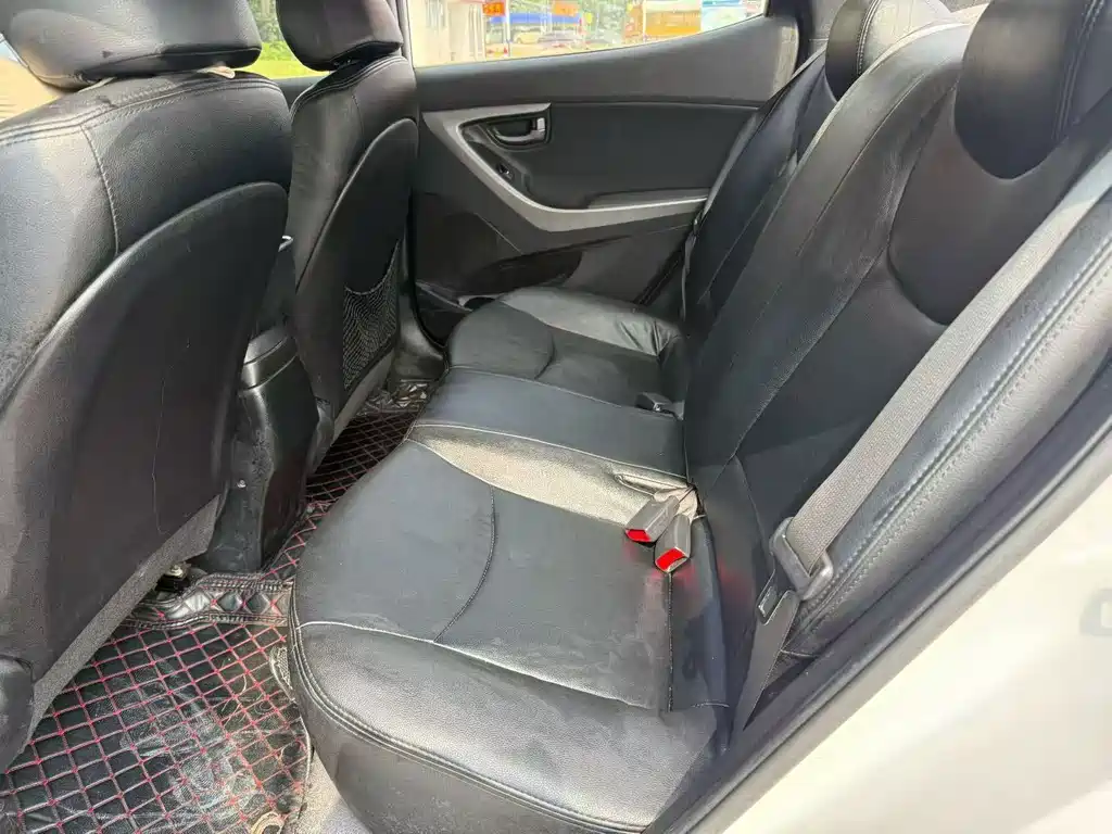 Hyundai Elantra Langdong — миниатюра 8
