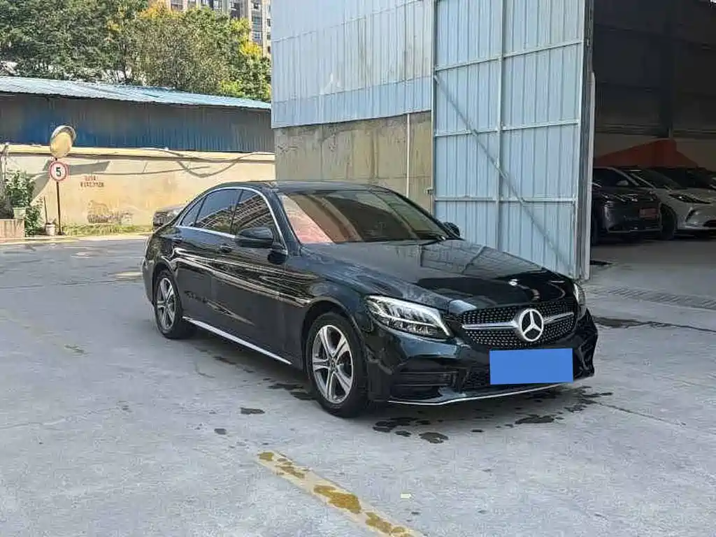 Mercedes-Benz C-Class — миниатюра 3