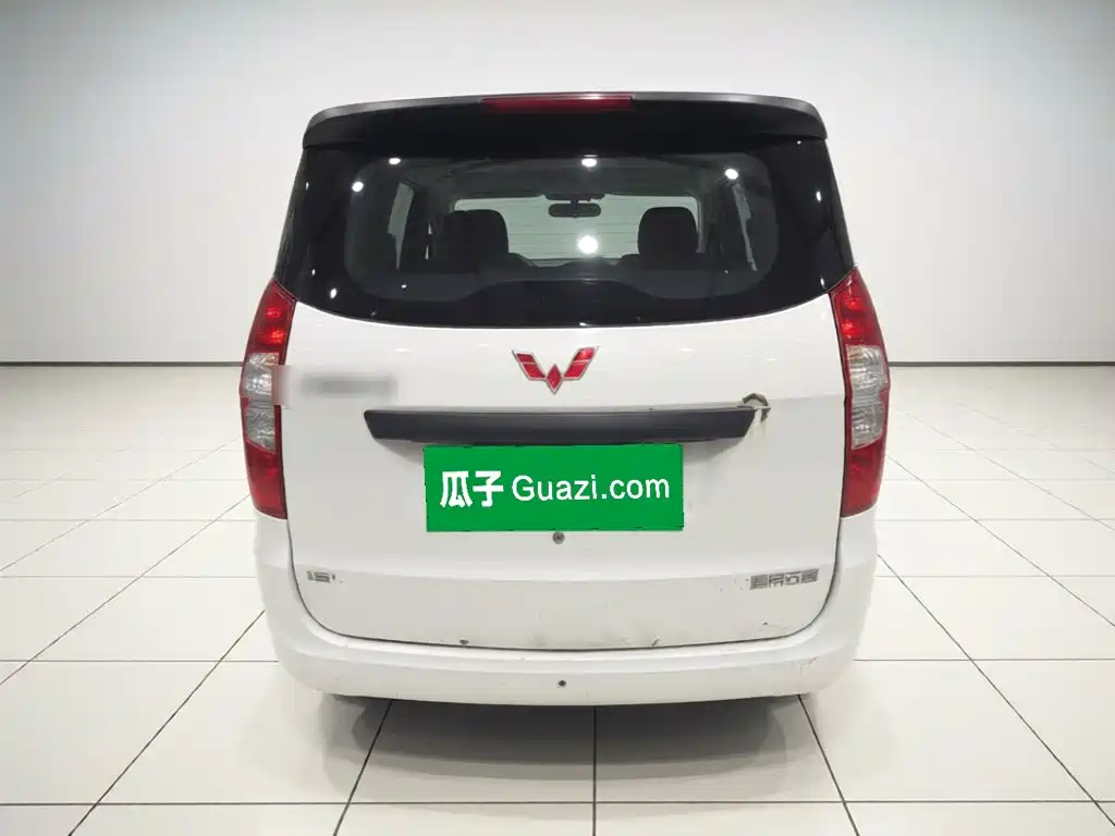 Wuling Hongguang — миниатюра 5