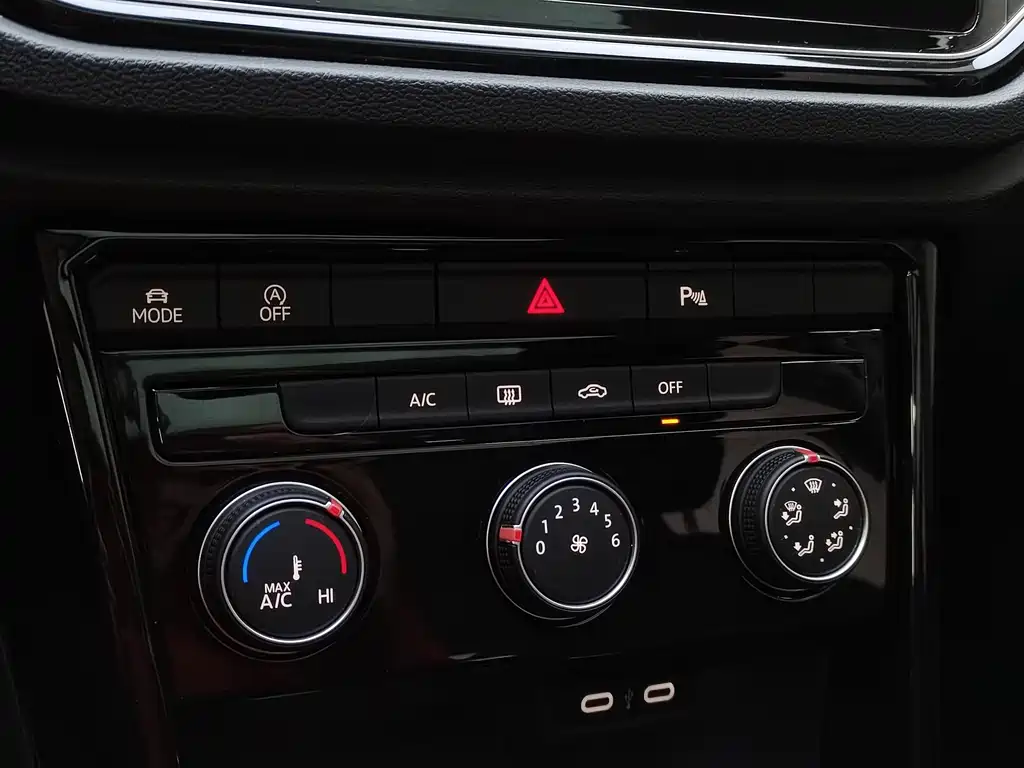 VOLKSWAGEN T ROC EXPLORING SONGS