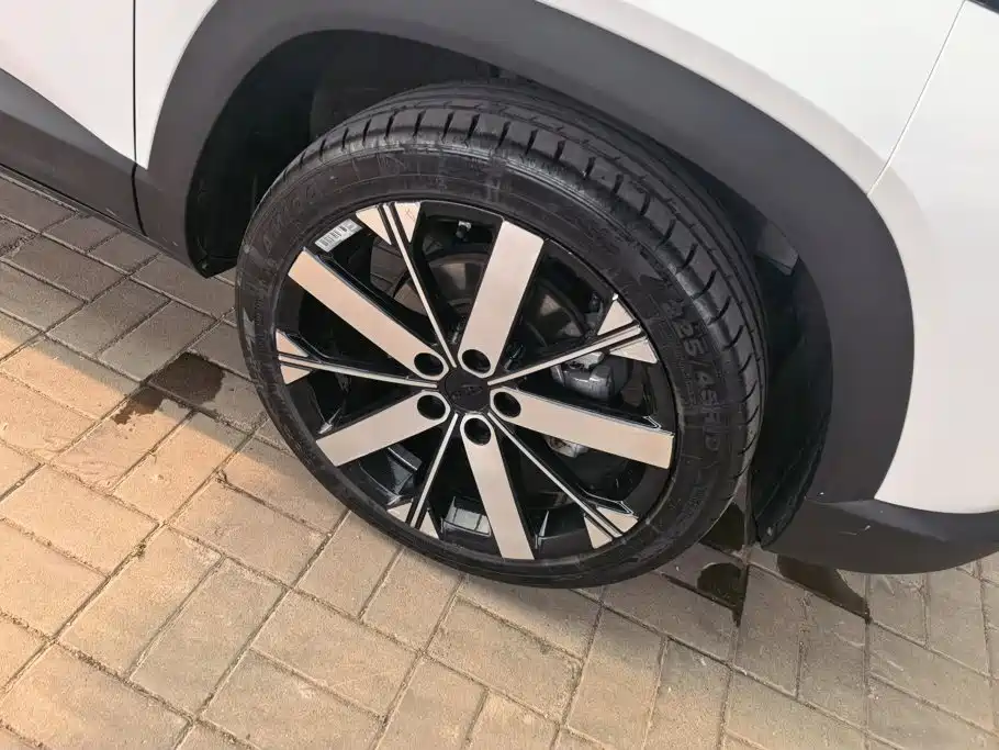 Geely Icon — миниатюра 6