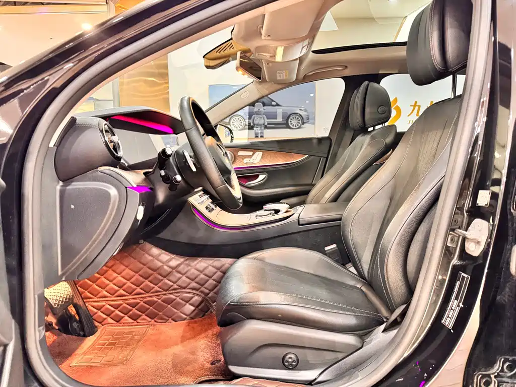 Mercedes-Benz E-Class — миниатюра 10