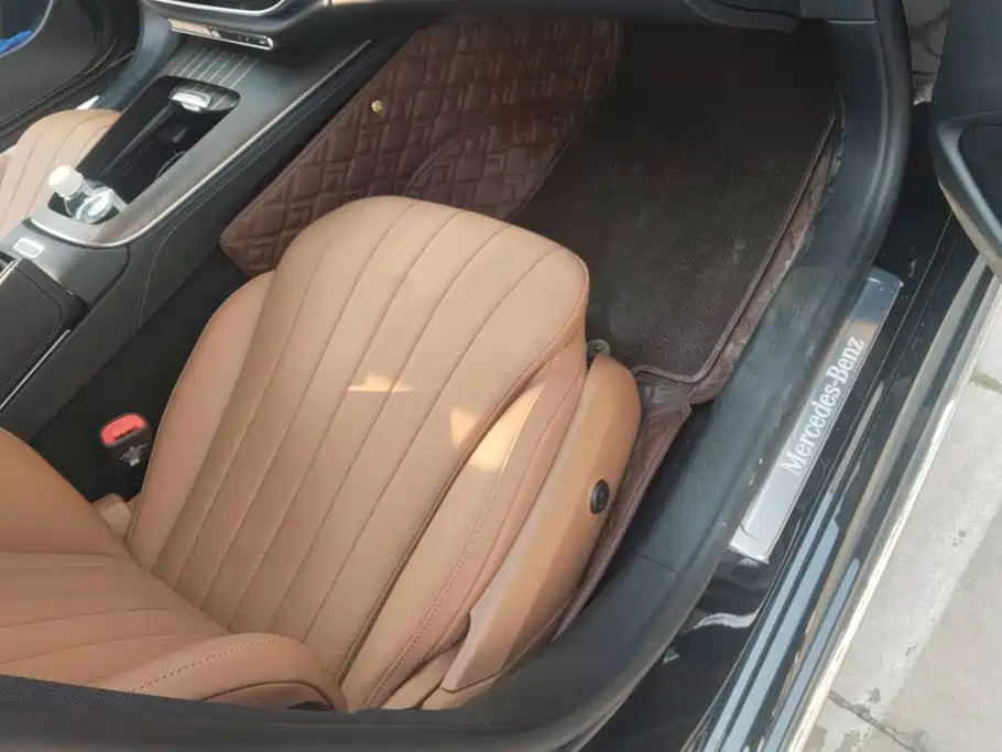 Mercedes-Benz E-Class — миниатюра 7