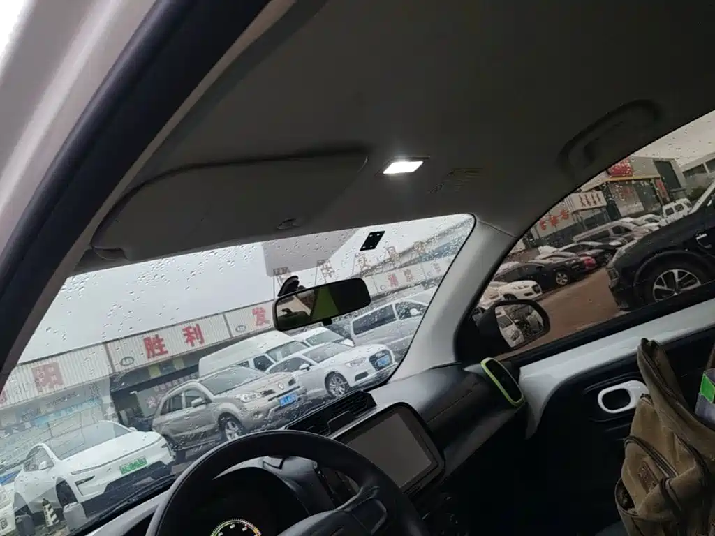 Roewe Clever — миниатюра 18