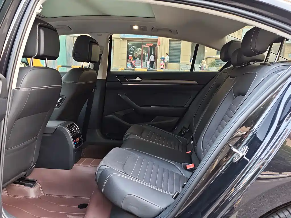 Volkswagen Magotan — миниатюра 4