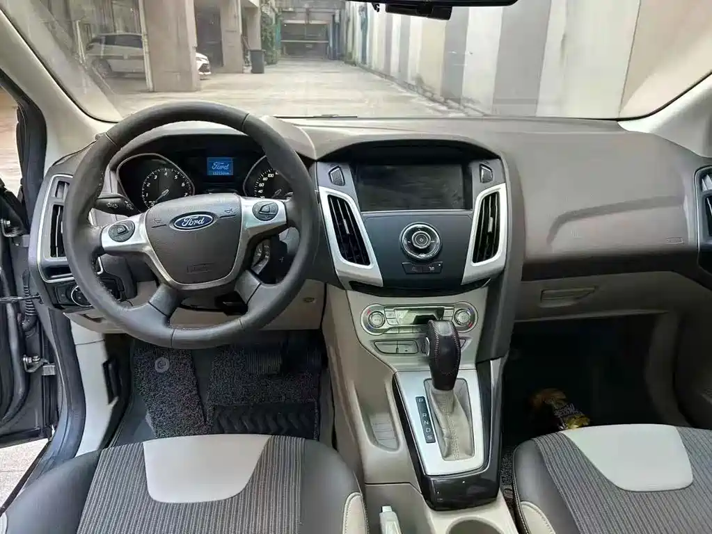 Ford Focus — миниатюра 4