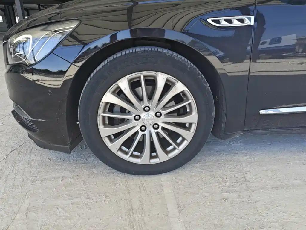 Buick LaCrosse — миниатюра 23