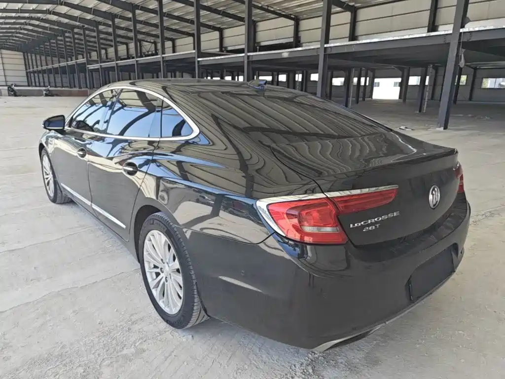 Buick LaCrosse — миниатюра 5