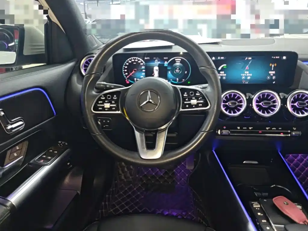 Mercedes-Benz GLA — миниатюра 11