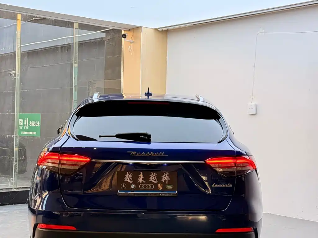 Maserati Levante — миниатюра 9