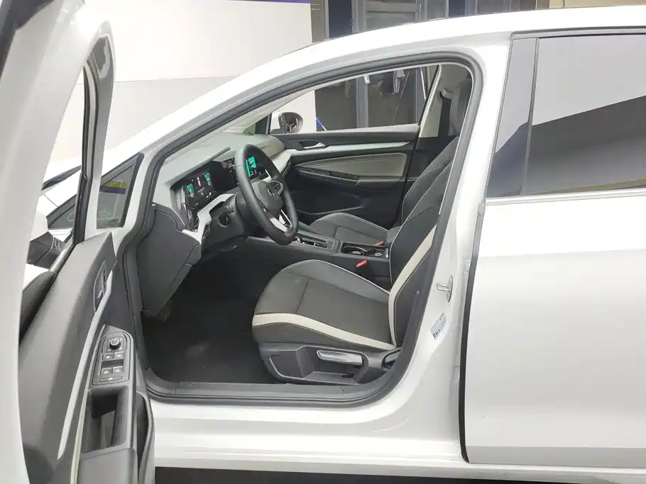 Volkswagen Golf — миниатюра 9