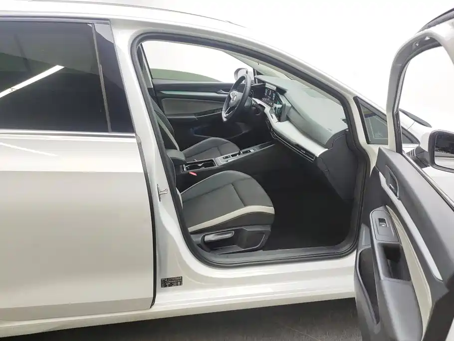 Volkswagen Golf — миниатюра 8