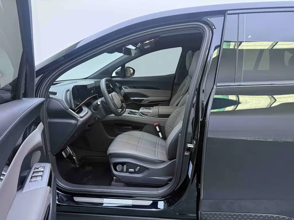Hongqi Hongqi Tiangong 08 — миниатюра 9