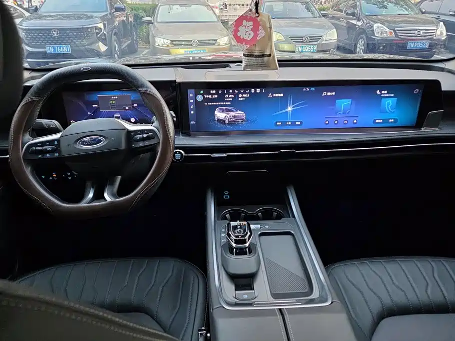 Ford Edge — миниатюра 12