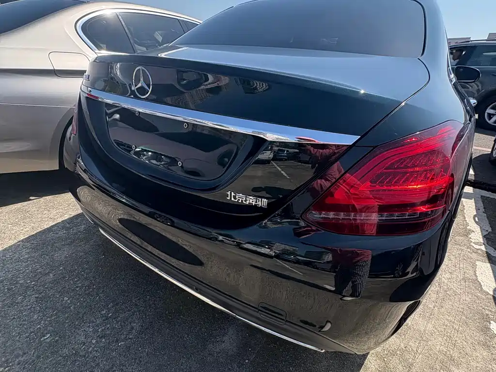 Mercedes-Benz C-Class — миниатюра 14