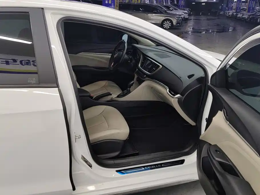 Buick Excelle — миниатюра 8