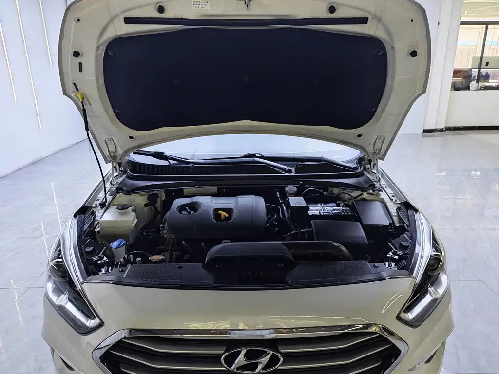 Hyundai Mistra — миниатюра 15