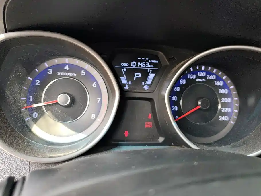 Hyundai Elantra Langdong — миниатюра 14