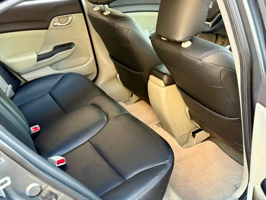 Honda Civic — миниатюра 12