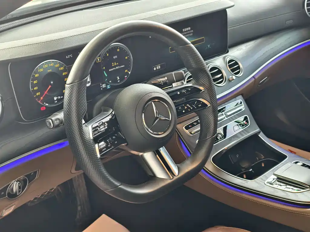 MERCEDES-BENZ E CLASS