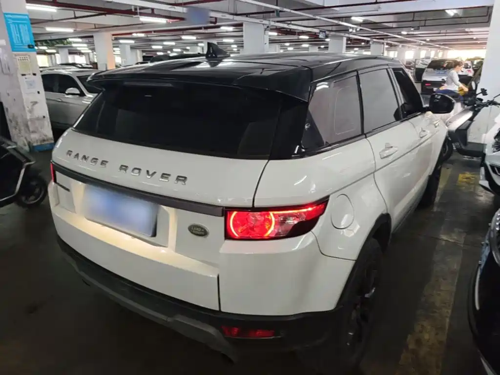 Land Rover Evoque — миниатюра 7