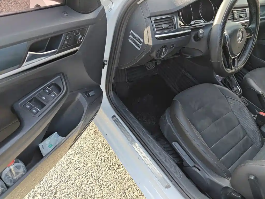 Volkswagen Bora — миниатюра 12