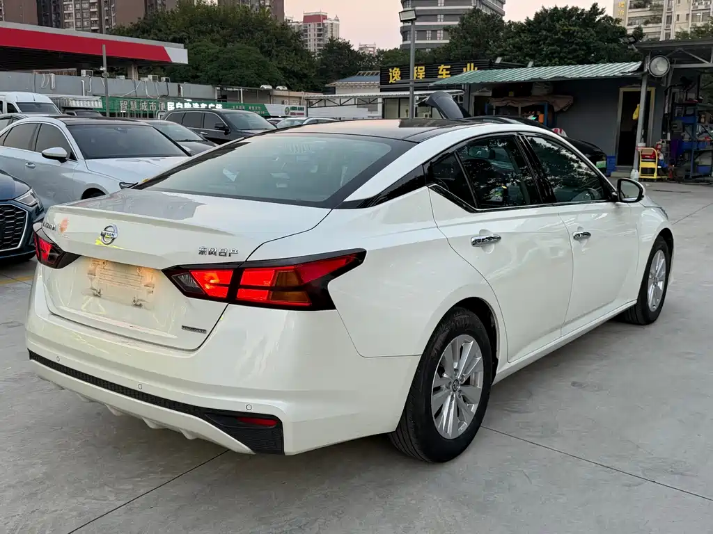 Nissan Teana — миниатюра 4
