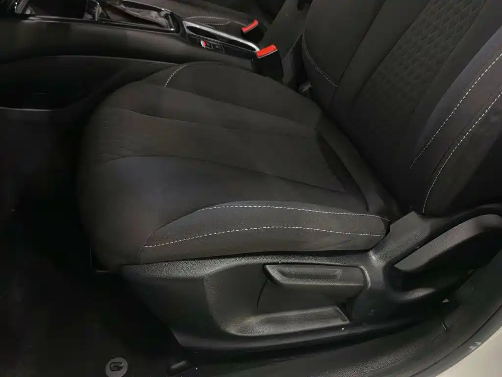 Roewe i5 — миниатюра 20