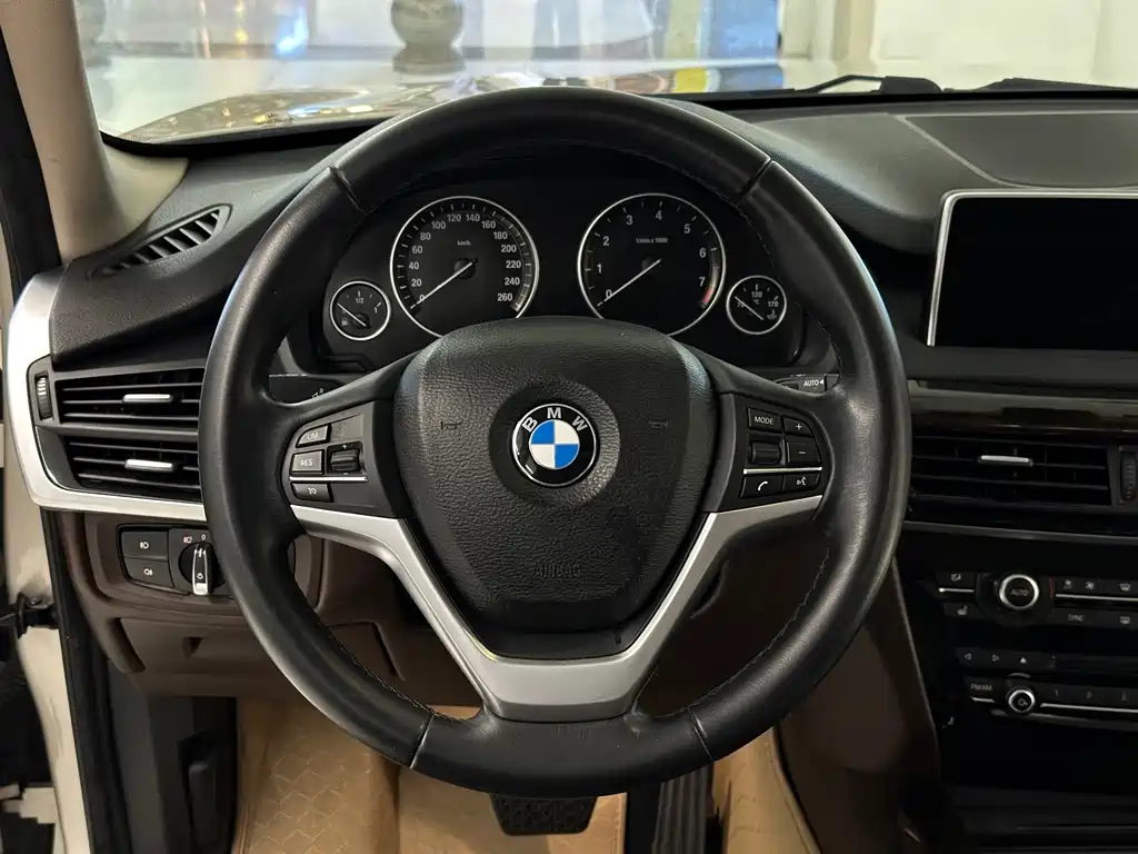 BMW X5 (Import) — миниатюра 16