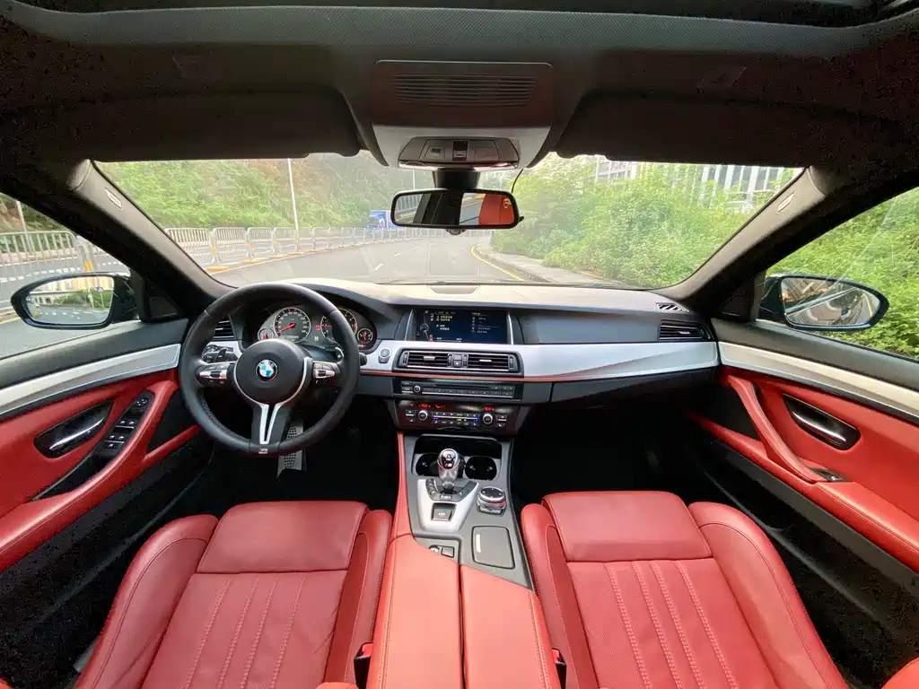 BMW M5 — фотографии объявления, Фото 9