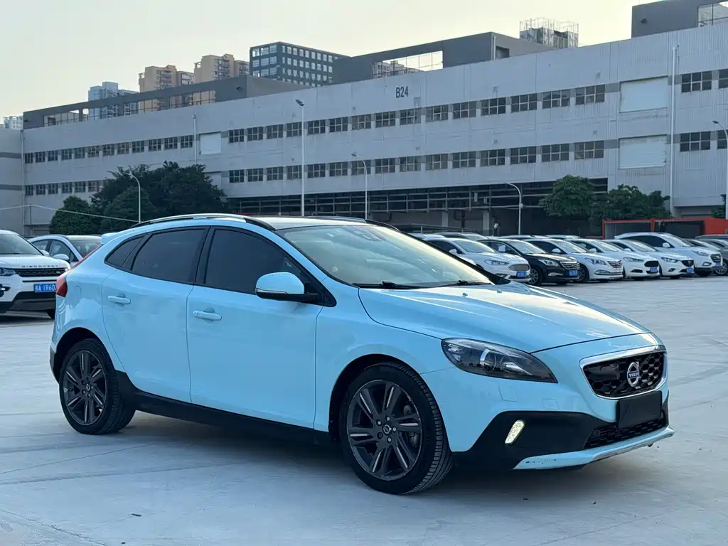 Volvo V40 — миниатюра 3