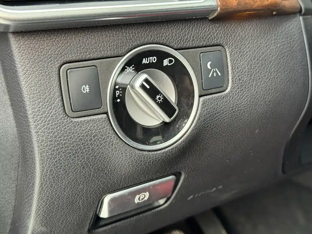 Mercedes-Benz M-Class — миниатюра 24