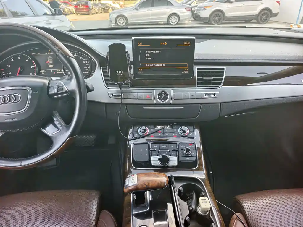 Audi A8 — миниатюра 13