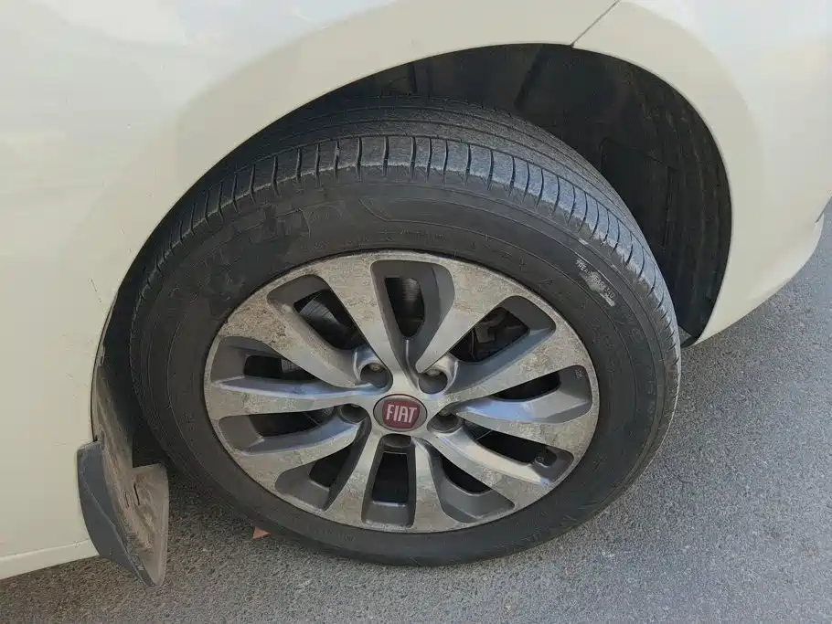 Fiat Viaggio — миниатюра 6
