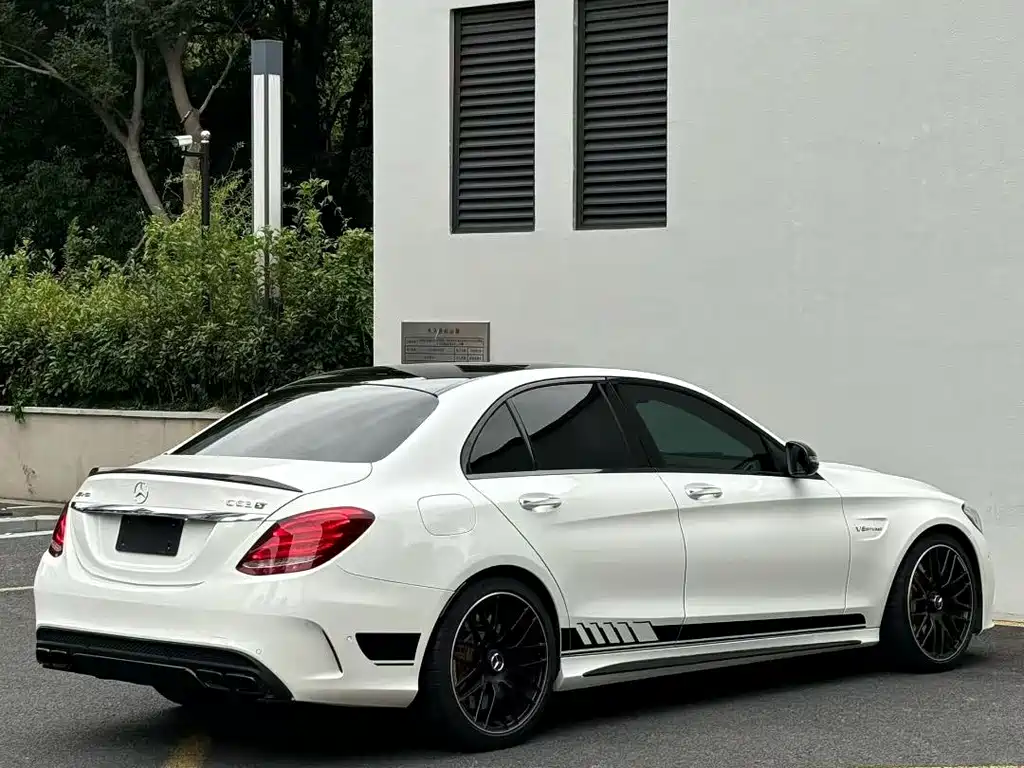 MERCEDES-BENZ  C CLASS AMG