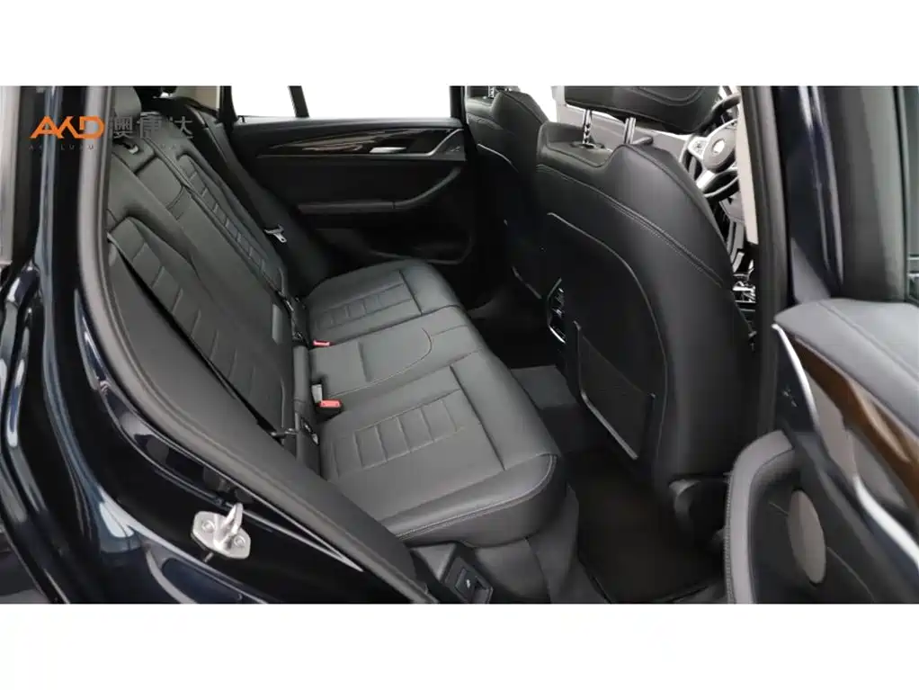 BMW X3 — миниатюра 8
