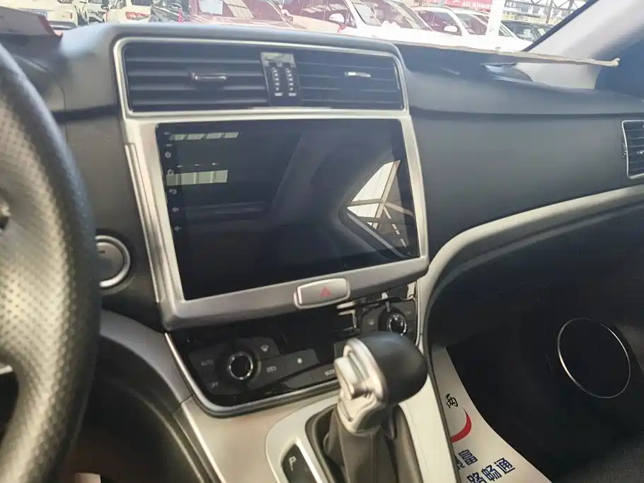 Haval M6 — миниатюра 13