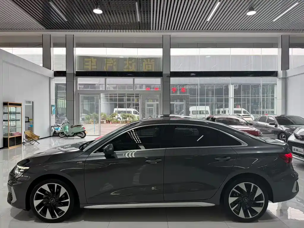 Audi A3 — миниатюра 3