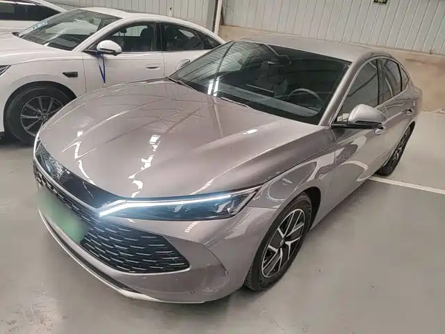 2025 BYD Qin