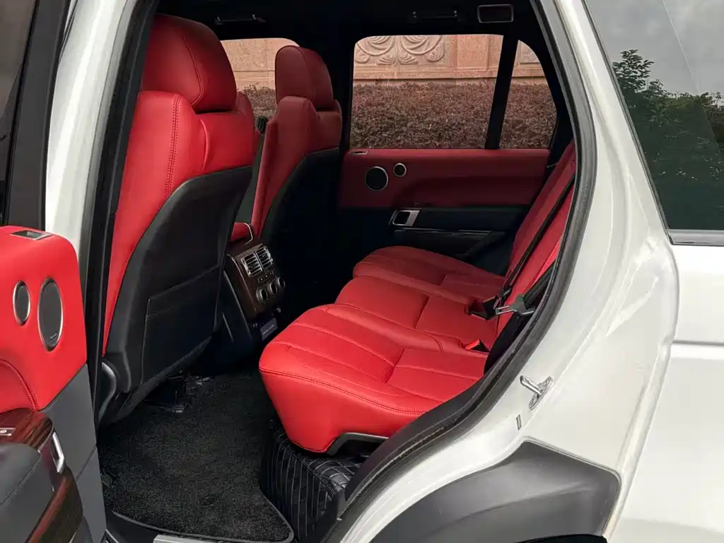 Land Rover Range Rover — миниатюра 4