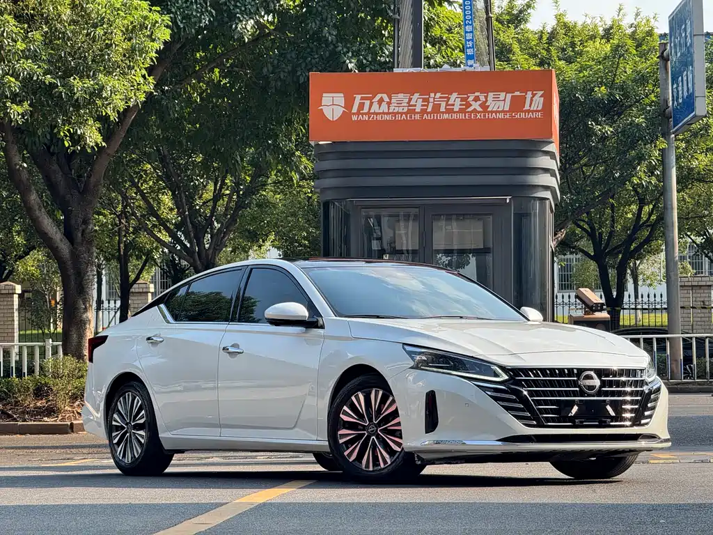 Nissan Teana — миниатюра 3