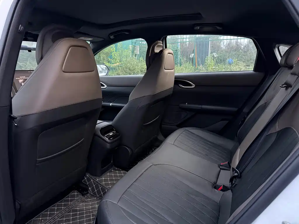 Changan Eado — миниатюра 9