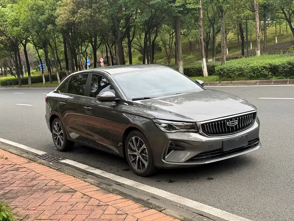 Geely Emgrand — миниатюра 3