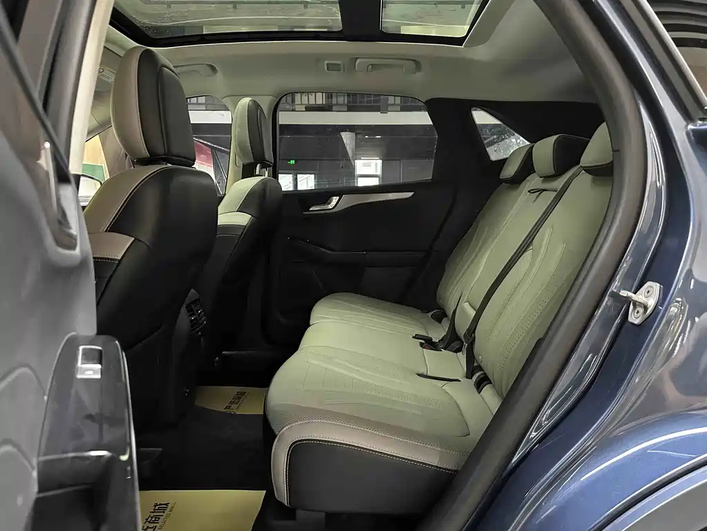 Ford Escape — миниатюра 11
