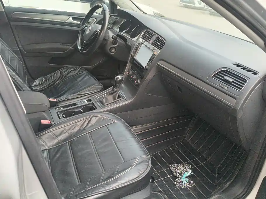 Volkswagen Golf — миниатюра 8
