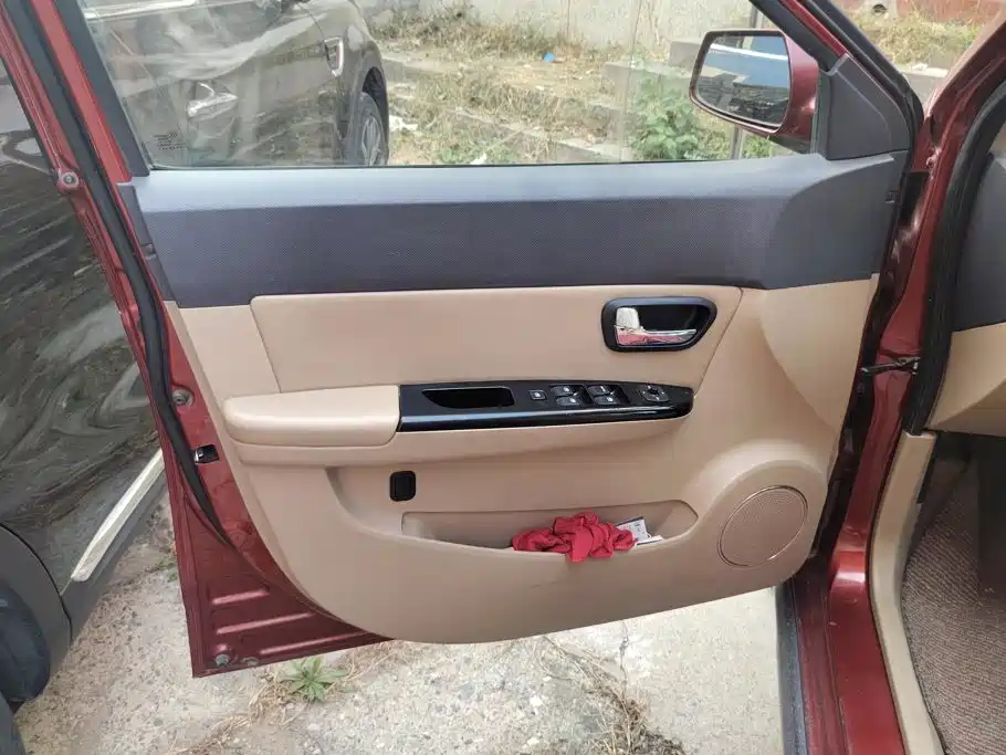 Wuling Hongguang — миниатюра 7