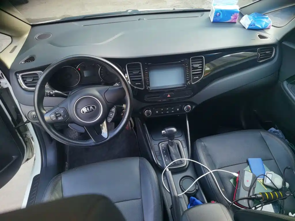 Kia Carens — миниатюра 5